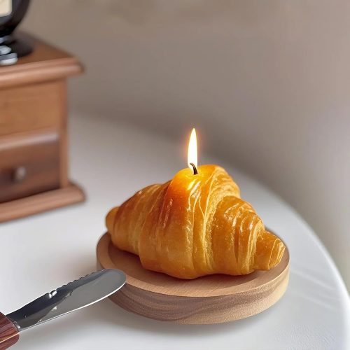 Croissant-Shaped Scented Candle - Milk Vanilla Bakery Candle for Home Decor, Wedding Props & Photo Styling, 80G Soy Wax Handmade Gift,Adorable Fake Food Decor